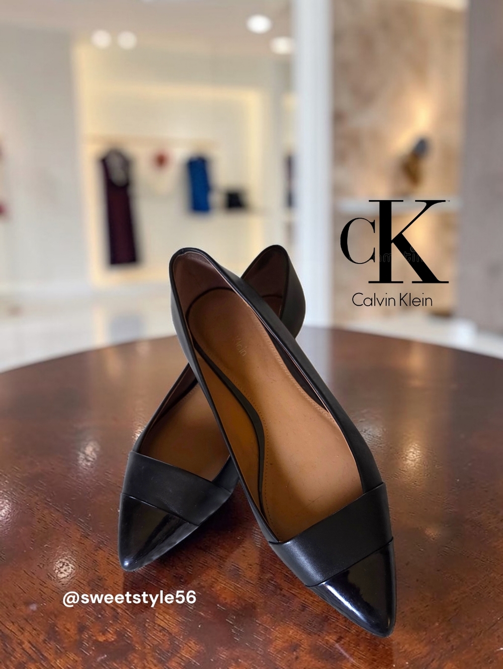 CALVIN KLEIN Black Pointy Toe Flats